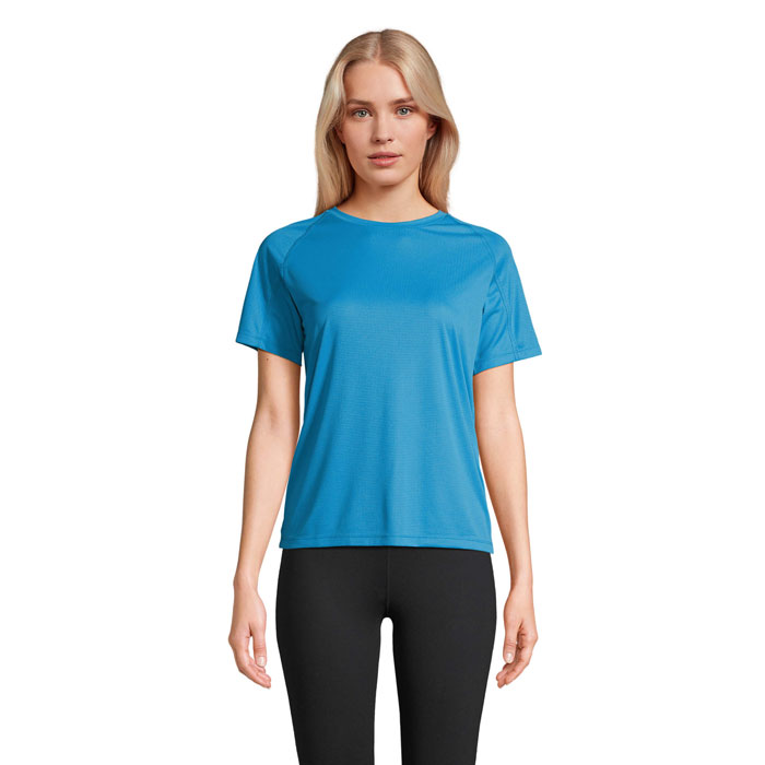 Raglan sports t-shirt with your logo