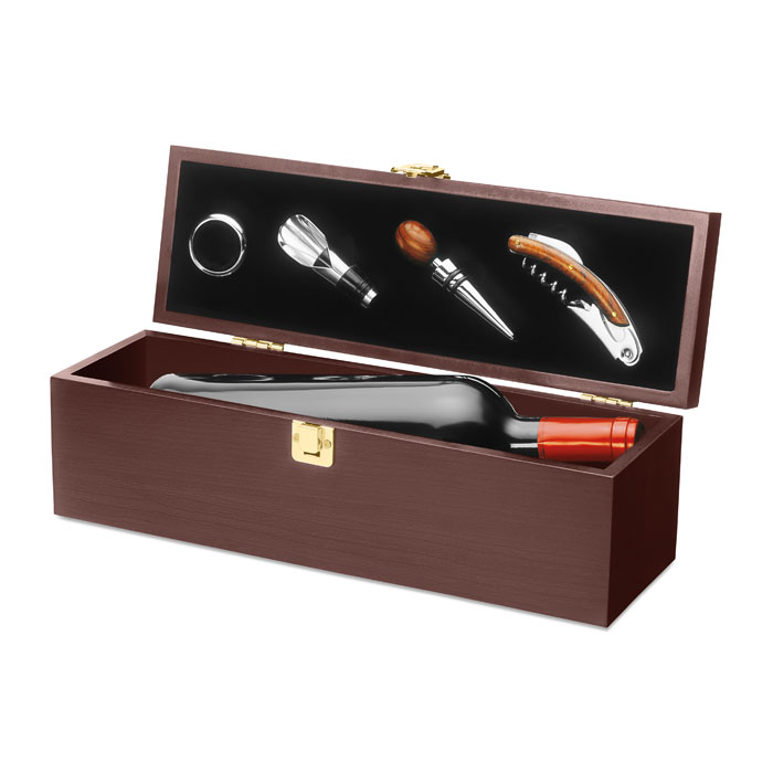 Wine set in wooden wine box with your logo